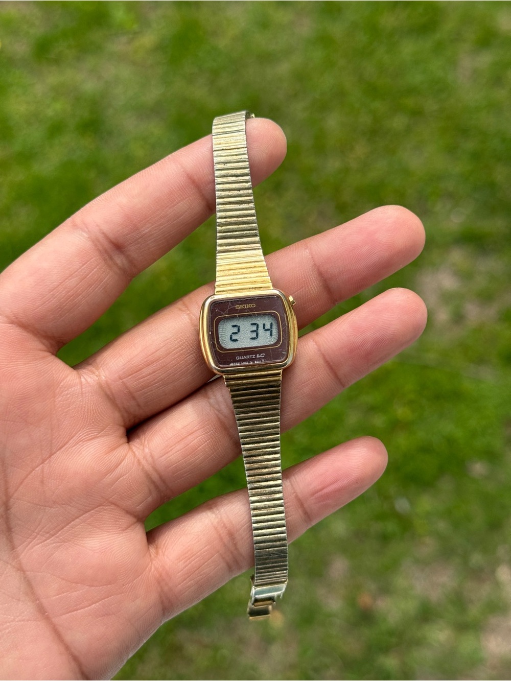 SEIKO Vintage Gold Tone Digital Quartz Watch with Original Band Womens Watch